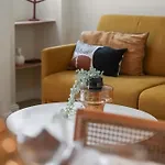 Modern & Quiet Flat- 1Bdr 4P In The Heart Of Paris